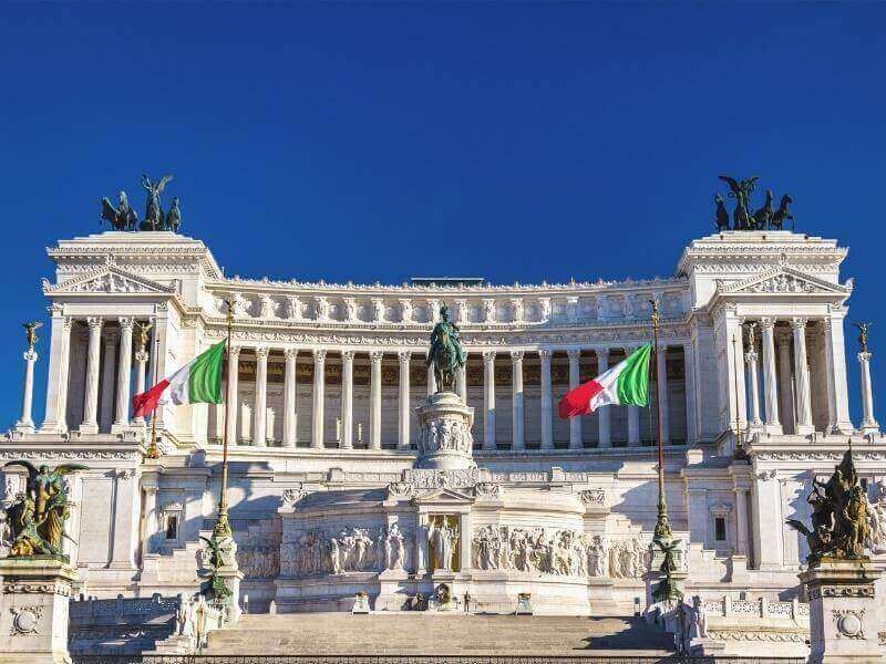 Attraction-Monumento-a-Vittorio-Emanuele-II-Rome