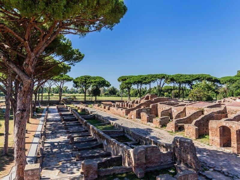 Attraction-of-ancient-Ostia-Antica-Rome