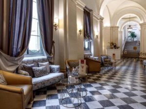 Hotel-Donna-Camilla-Savelli-VRetrats-in-Rome-Trastevere