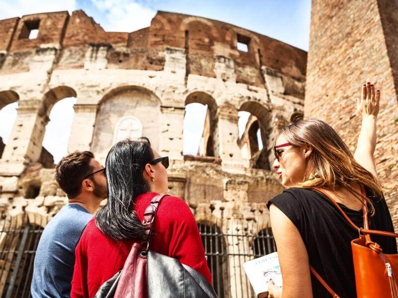 Rome-Tickets-with-Tour-Guide-through-city