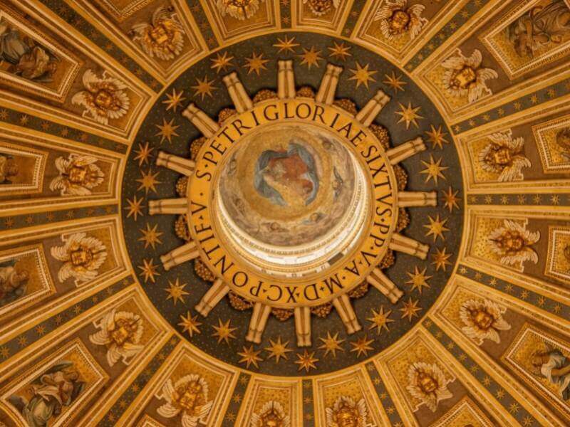 Picture of St Peters Dome inside