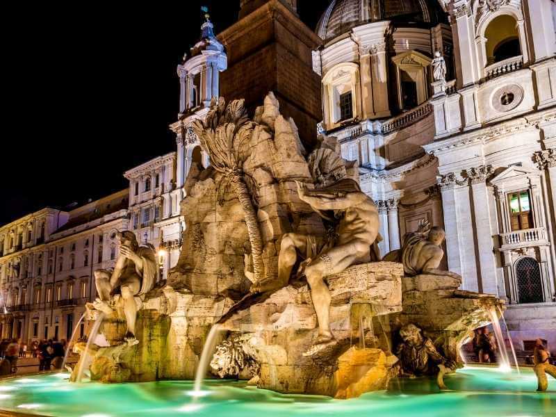 Fontana-dei-Quattro-Fiumi-Piazza-Navona-Rom.jpg