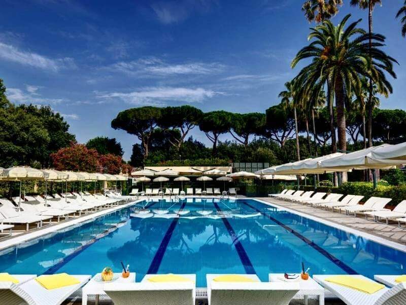Spa-Hotel-mit-grossem-Pool-in-Rom-Parco-dei-Principi.jpg