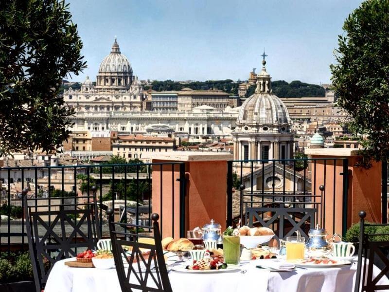 5-Sterne-Hotel-Naehe-Spanische-Treppe-Rom-Rocco-Forte-Hotel-De-La-Ville.jpg