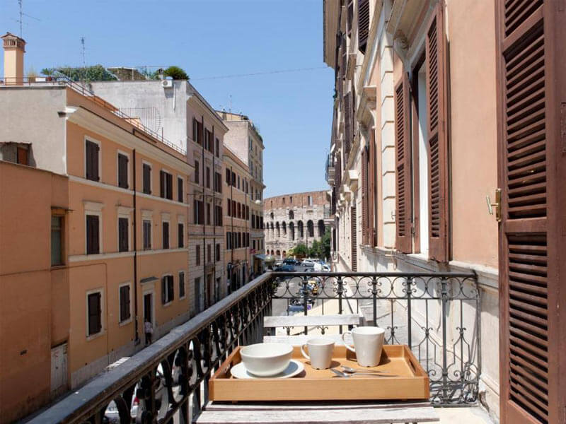 B&B-Santi-Quattro-Al-Colosseo-Rome
