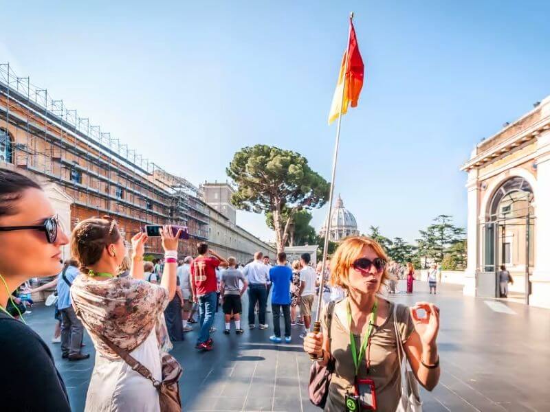 Guided Tour in Vatican Museums and Sistine Chapel Rome