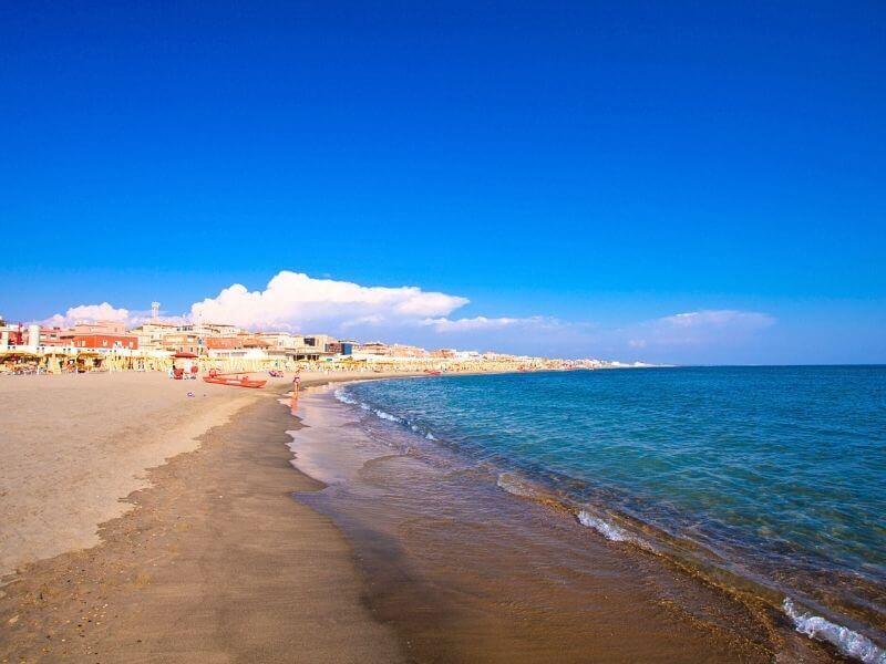 Lido-di-Ostia-Strandurlaub-nahe-Rom.jpg