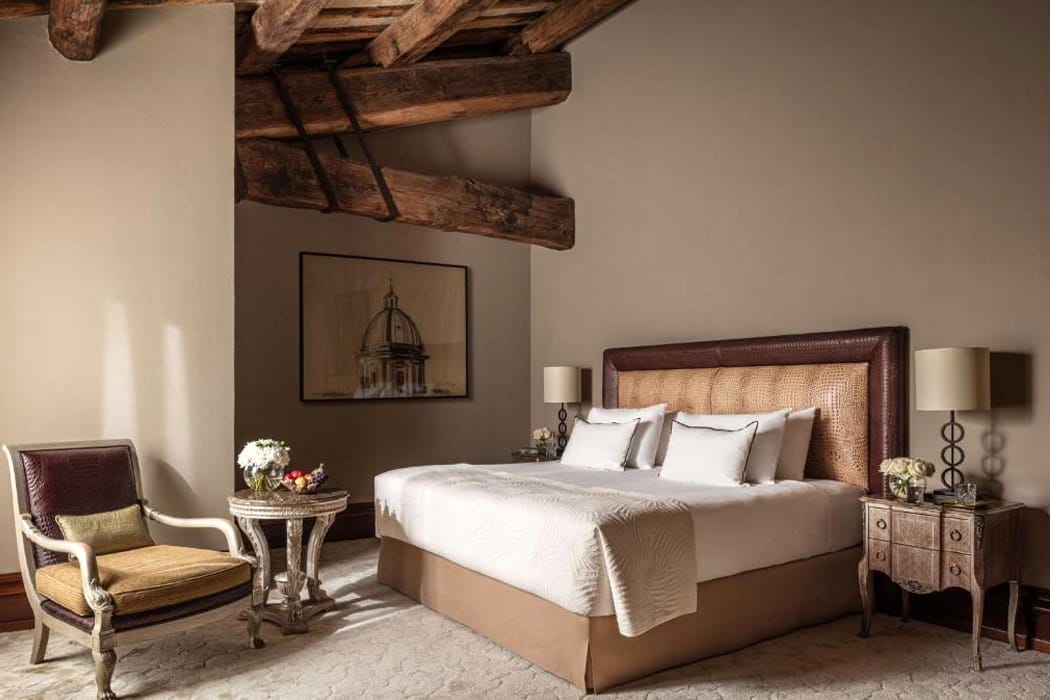 Anantara-Palazzo-Naiadi-Hotelsuite.jpg