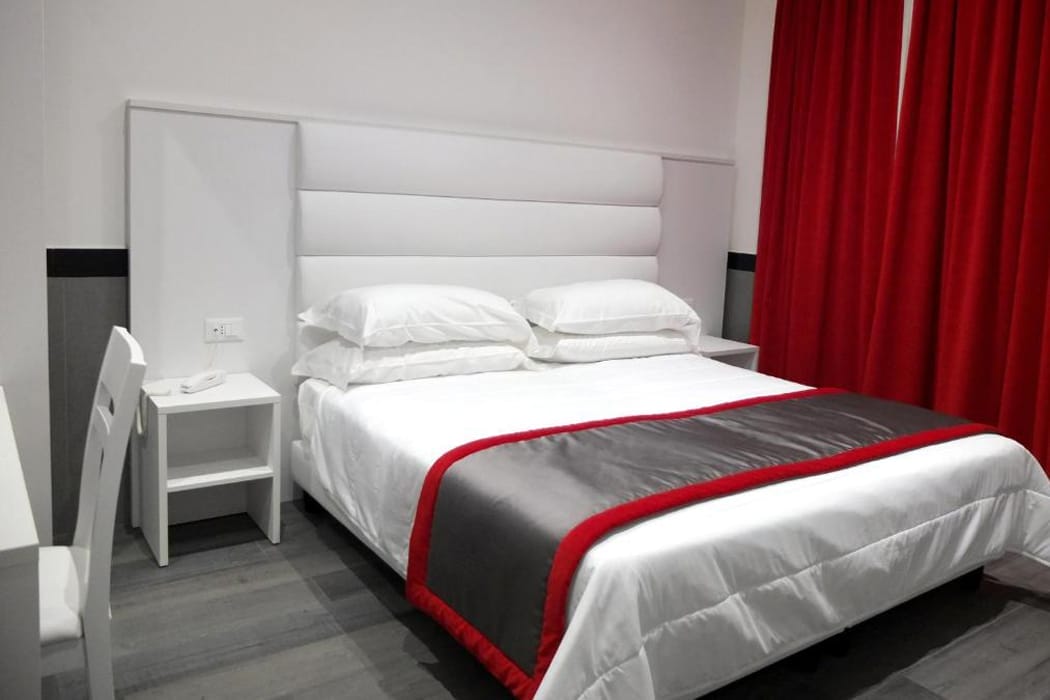 Astoria-Hotel-Golden-Gate-Rom-Termini.jpg