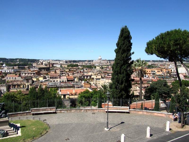 Aussichtspunkt-nahe-Villa-Borghese.jpg