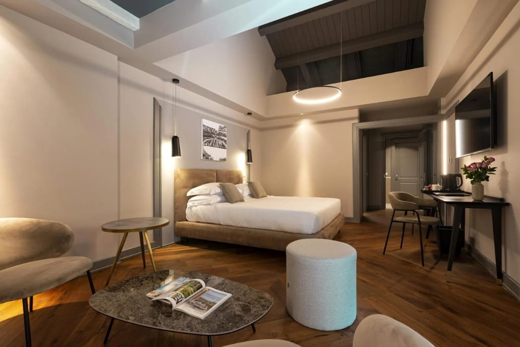 Loly-Boutique-Hotel-Roma.jpg