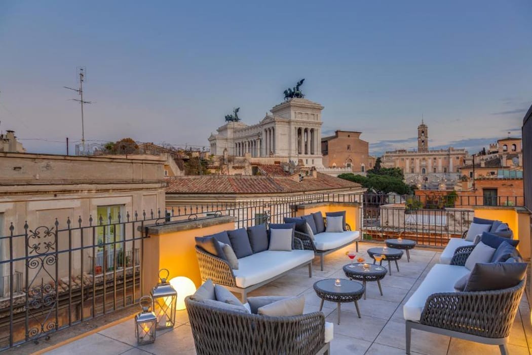 Otivm-Hotel-Rom-mit-Dachterrasse-1.jpg